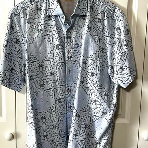 Great Condition Short Sleeve XL